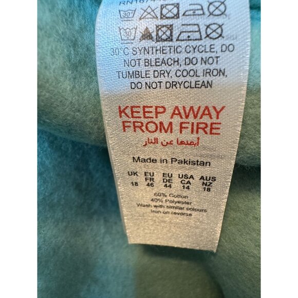 2/$30 NWT PrettyLittleThing Plus Size 14 Sage Green Pocket Sweat Shorts - Picture 12 of 14